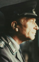边境检查员